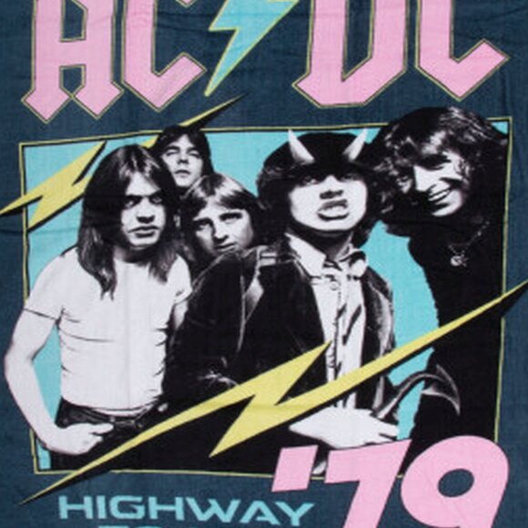 AC/DC Highway To Hell '79 Beach Towel 34' X 64 inches - Picture 2 of 2